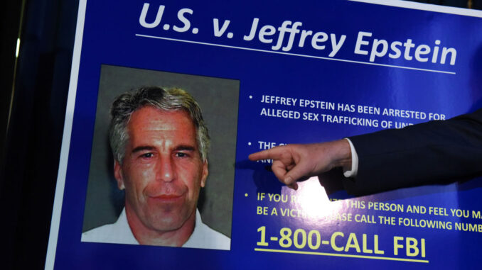 O criminoso sexual condenado Jeffrey Epstein era "inocente"? 1