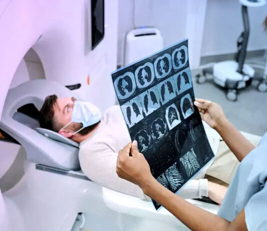 Tomografia computadorizada: a máquina que causa câncer.