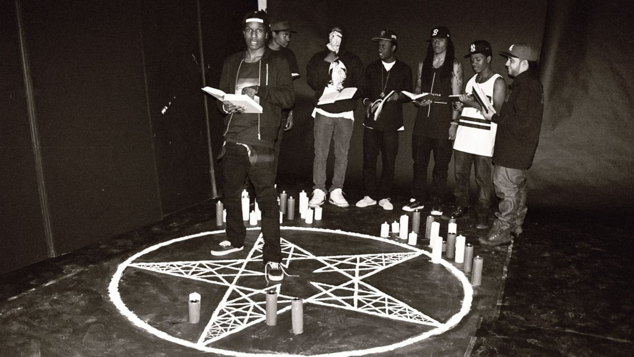 A Terra é um reino satânico? 6