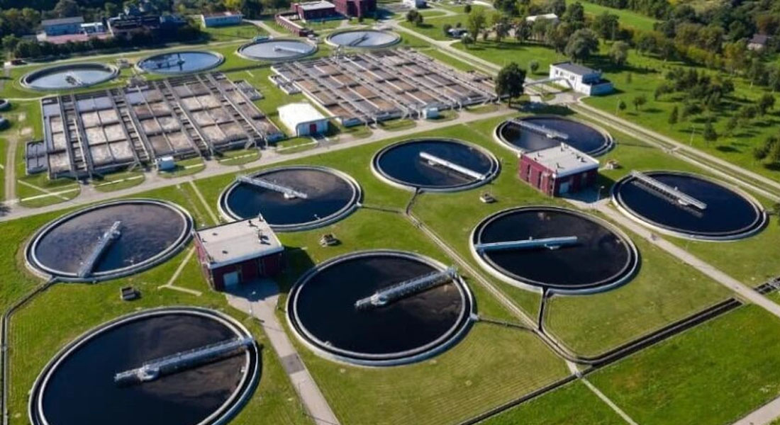 Confie na “Ciência” - Em conluio criminoso com a Big Pharma, o CDC omitiu que as vacinas são tóxicas. 1