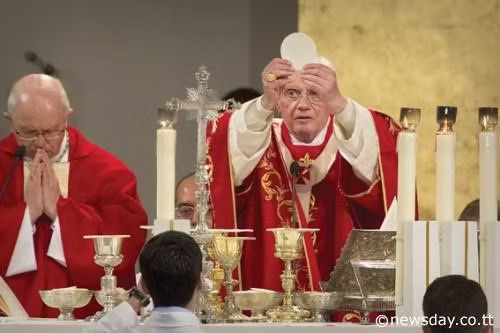 Todos os caminhos levam a Roma. A estrutura do poder satânico que governa o mundo. 12