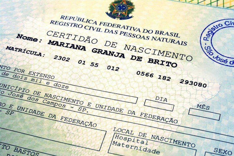 Fraude na certidão de nascimento: da conspiração aos fatos. 4