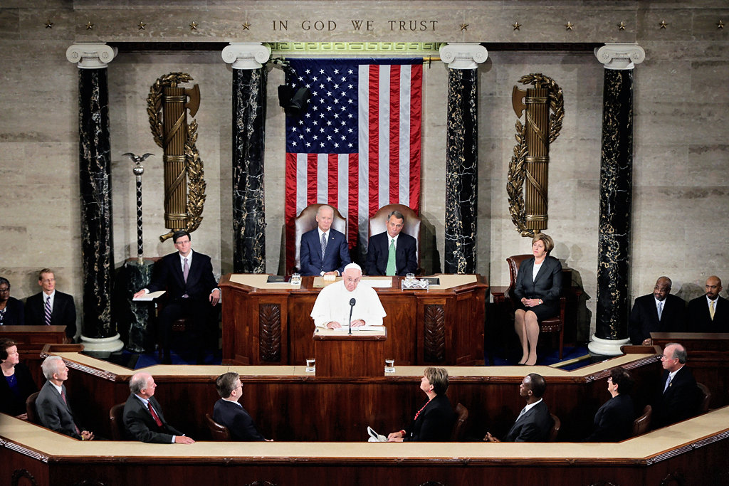 O Império Britânico está em pânico com o relatório FSOC 2025 que prioriza as pessoas em detrimento dos parasitas financeiros. 7