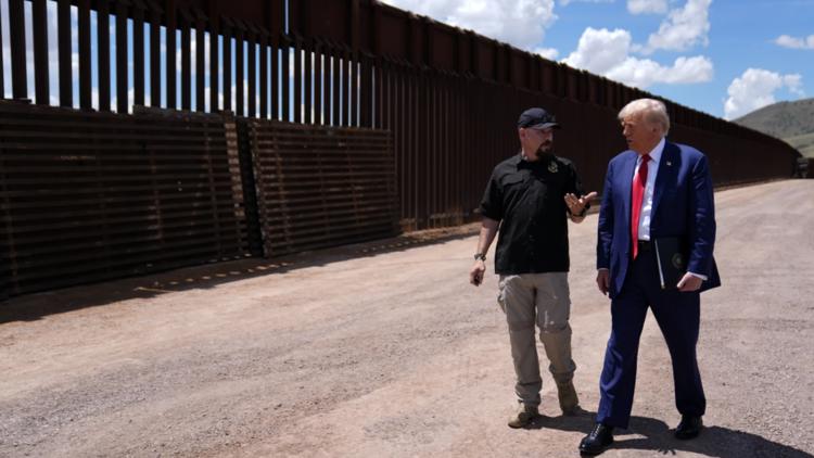 Project Veritas flagra funcionário do Departamento de Estado admitindo que os imigrantes ilegais servem para remodelar o eleitorado americano. 6