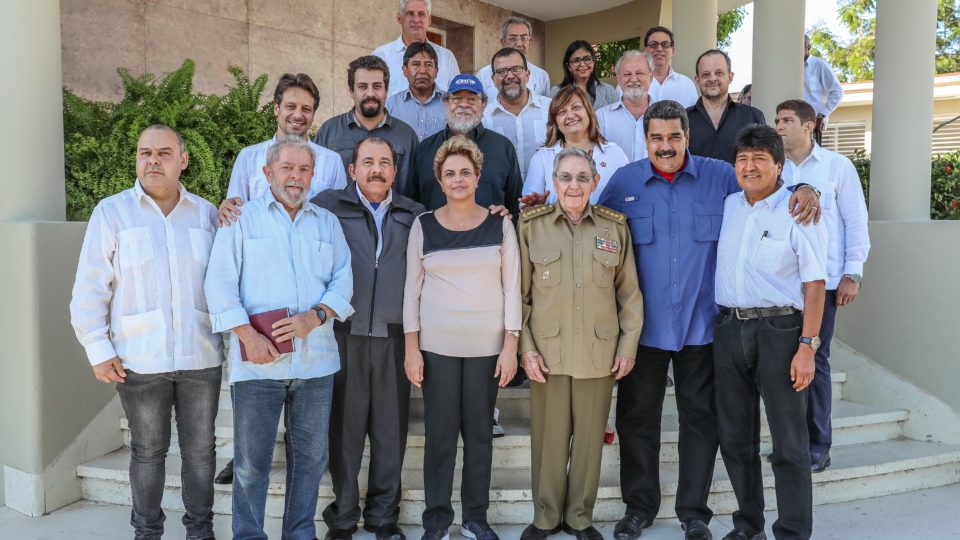 Fim de uma Era: Militares americanos capturaram Nicolas Maduro em Caracas.  19