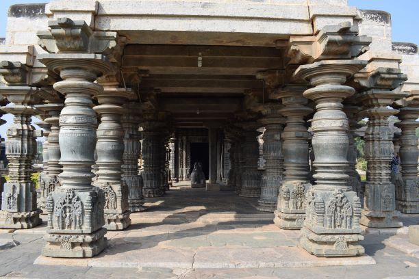 Os antigos templos de Hoysaleswara e Chennakeshava na Índia foram construído com máquinas avançadas? 2