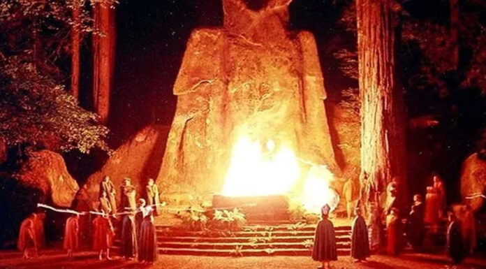 Um agente do FBI revelou uma grande rede de pedofilia e satanismo operando nos Estados Unidos.