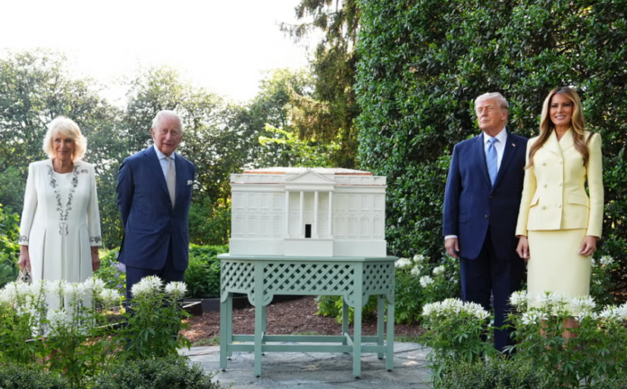 O "apicultor" Trump, as abelhas da Casa Branca e o fim do domínio do Império Britânico. 1