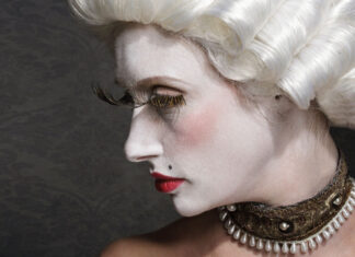 Suicídio? Bem… quase. Estamos sendo envenenados pelos cosméticos!