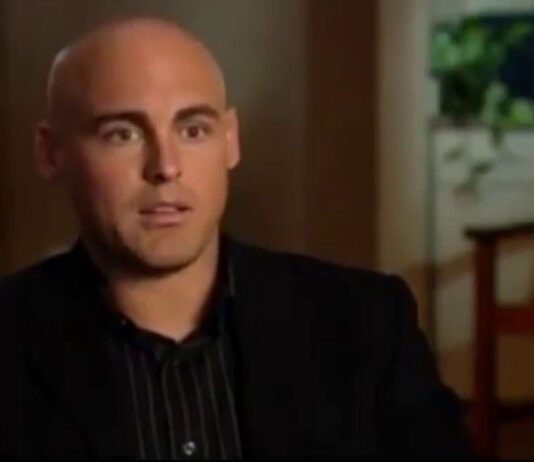 Um químico se manifestou sobre as doenças e mortes causadas pelos produtos das empresas farmacêuticas.