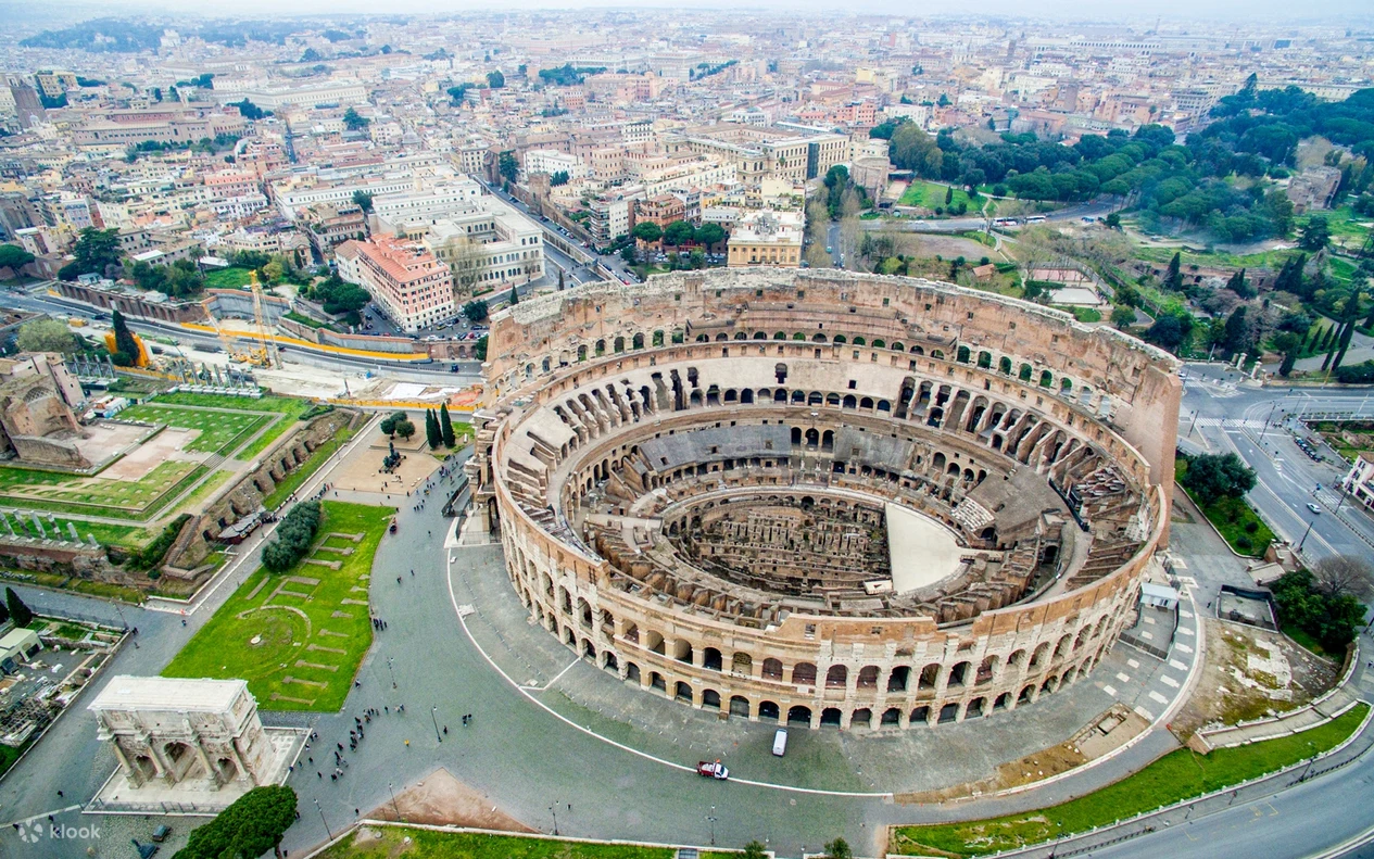O Coliseu de Roma foi construído no Renascimento? 12