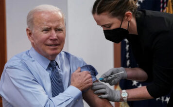 Biden isentou os membros do Congresso e juízes da obrigatoriedade de vacinação contra a Covid pois sabia que as injeções eram tóxicas.